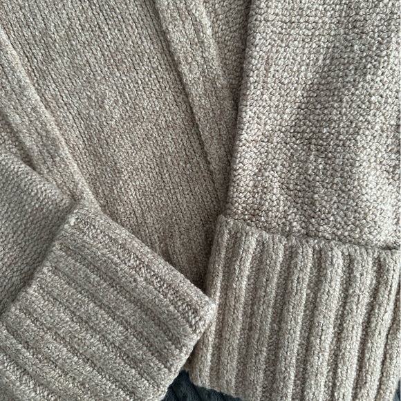 Abercrombie & Fitch Beige Open-Front Knit Cardigan - Size XS - NWT - Picture 3 of 4